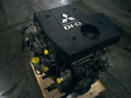 Mesin mobil Pajero 2013 copotan